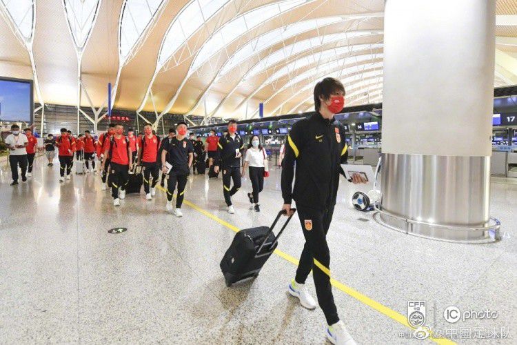 为此，他决定独自扛起这件事